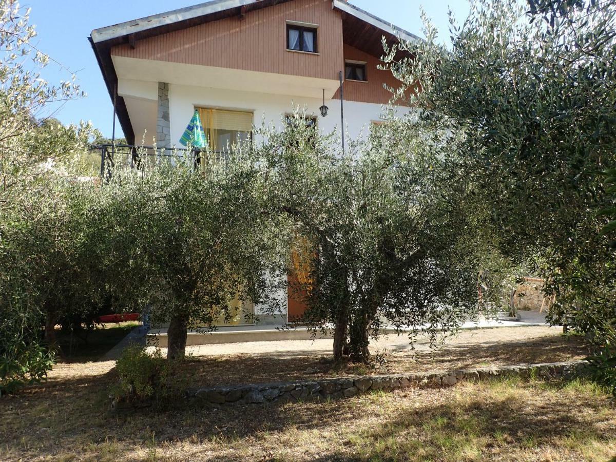 Casetta tra gli Ulivi vicina al Mare Giustenice Esterno foto